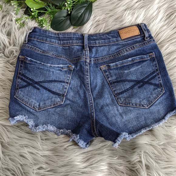 Aeropostale Shorty 0 - Picture 10 of 12